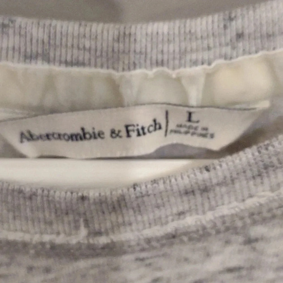 Abercrombie & Fitch women's large gray embroidered "AF" crewneck sweatshirt - Picture 4 of 4